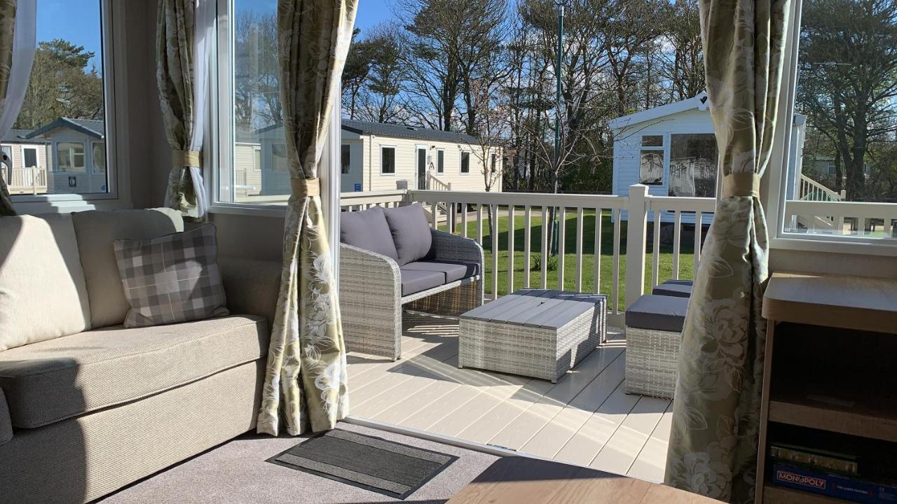 Rydal 13 Hotel Flookburgh Bagian luar foto
